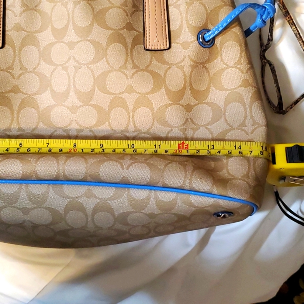 Coach Handbag ๐ - Picture 11 of 15